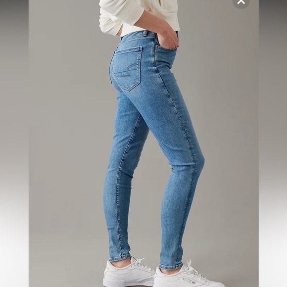 AE Next Level Stretch Super High-Waisted Jeans - Picture 4 of 13